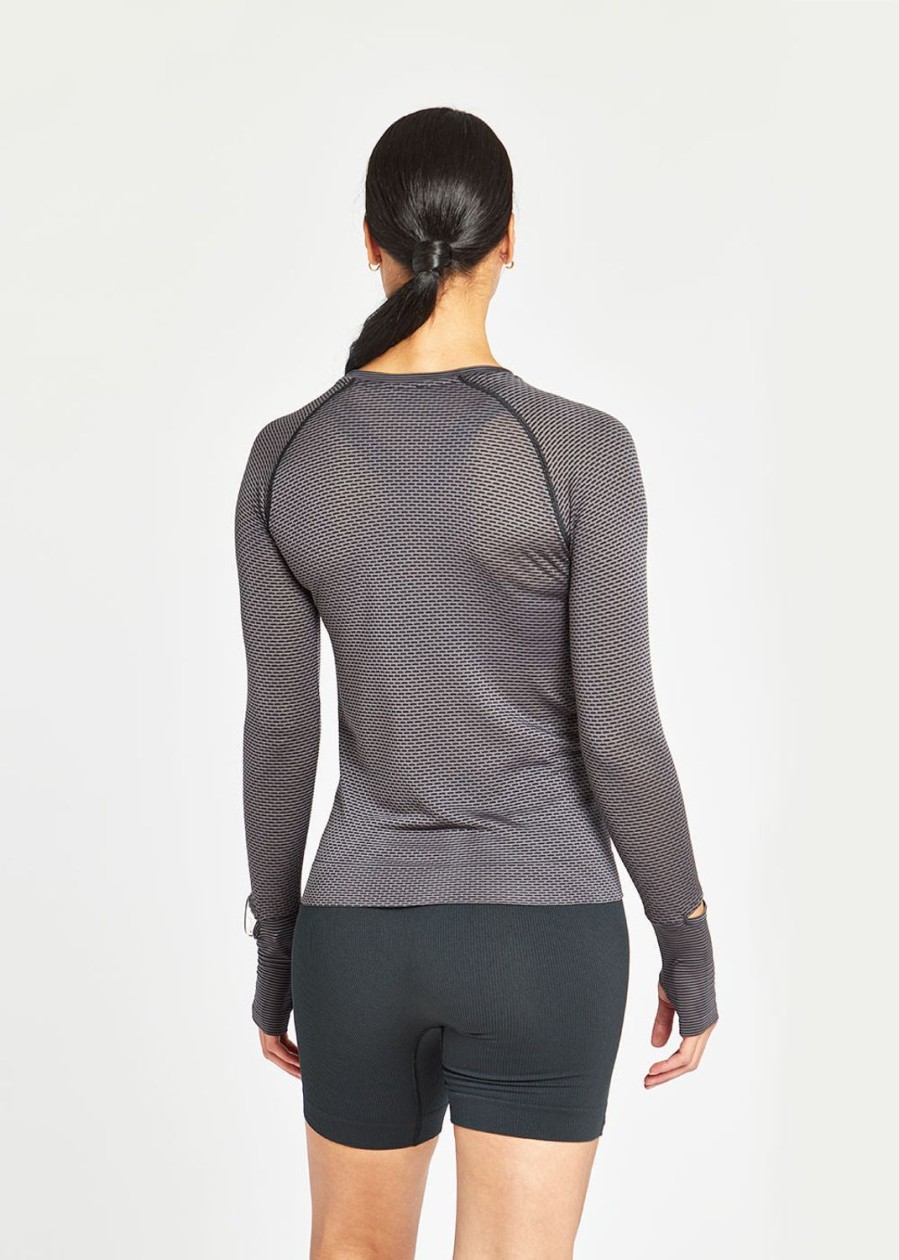 OISELLE Oiselle Flow Long Sleeve Hot