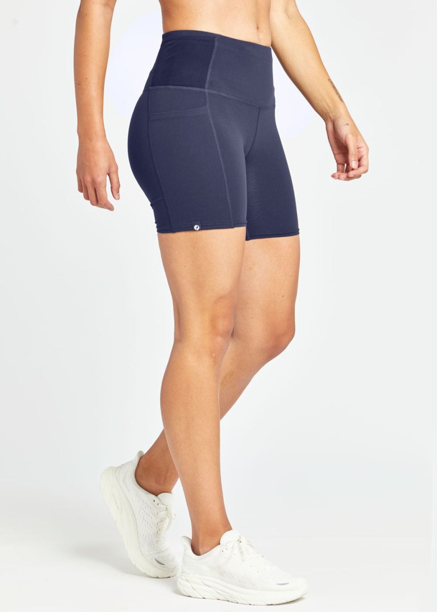 OISELLE Pocket Jogger Shorts New