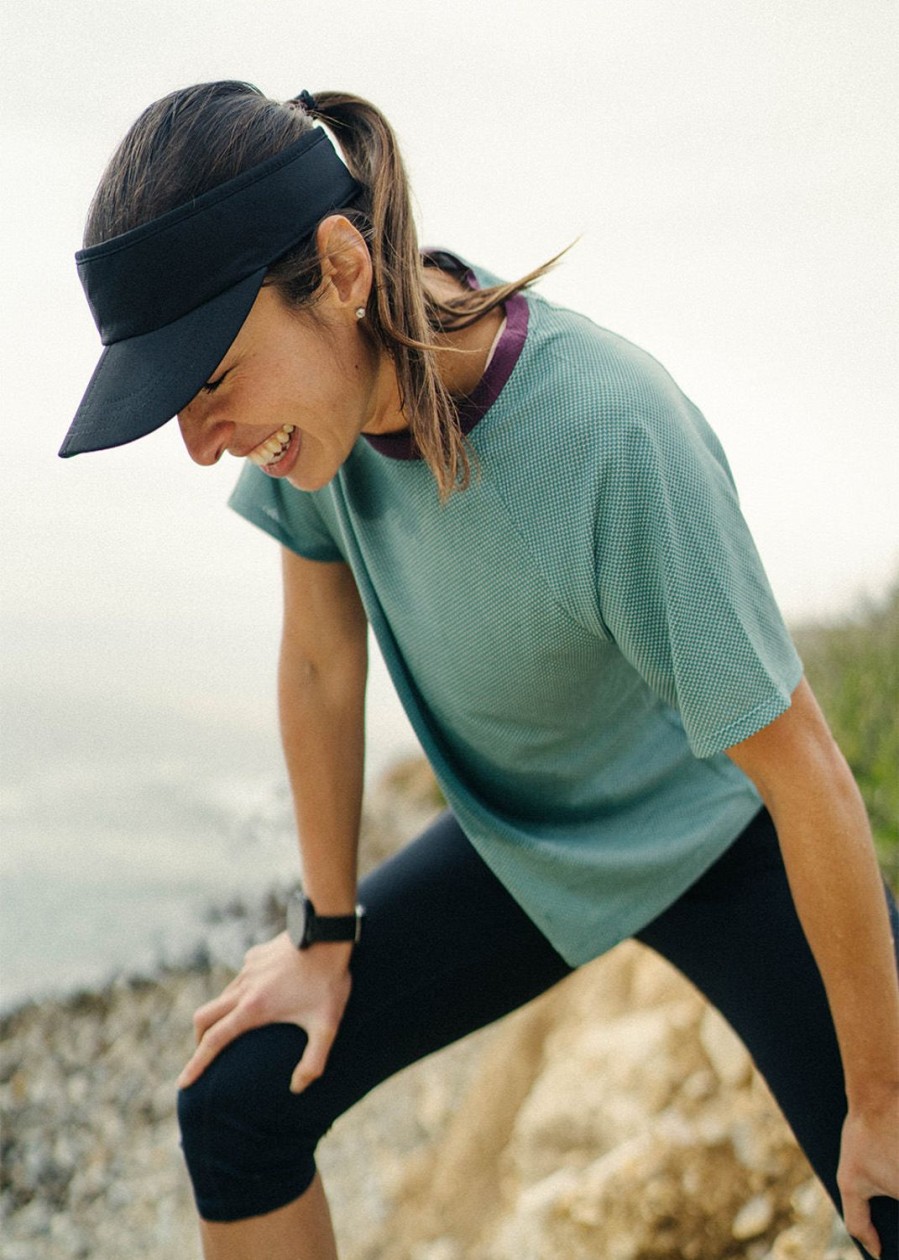 OISELLE Flyout Boxy Short Sleeve Hot